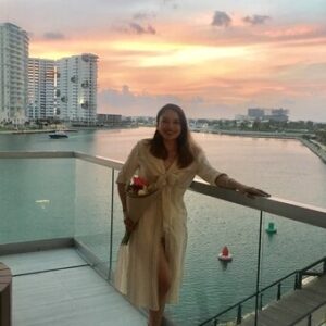 nena-atardecer-cancun-caribe-walla-travel (1)